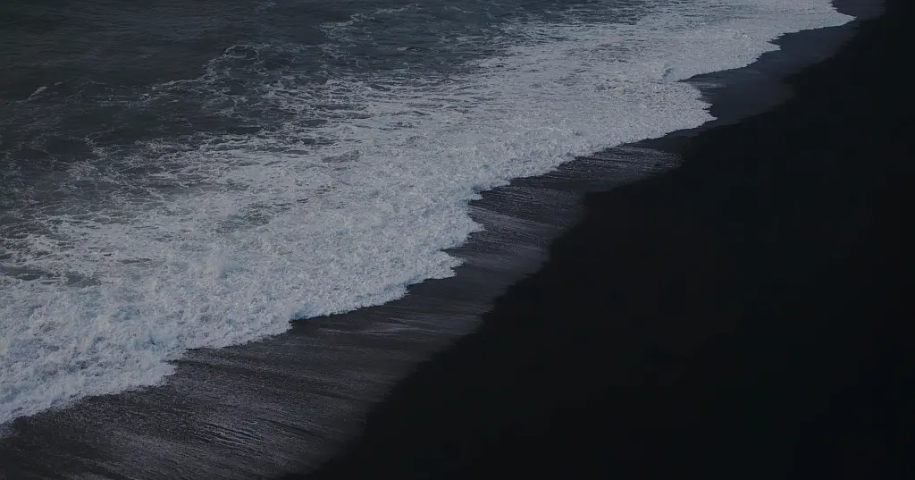 Across Borders ¦ Balkan Cartels, Crypto Phones and Global Supply Chains